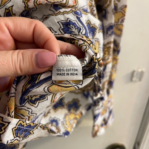 Roberta RollerRabbit Button Down Shirt Size S - Picture 4 of 5